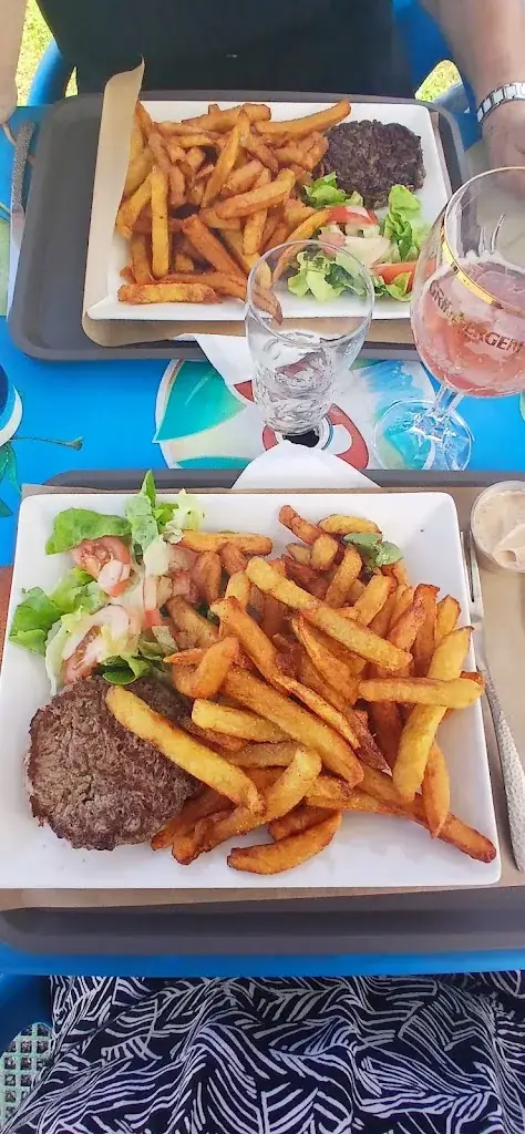 Fleur Bleue_la friterie du champ de tir_Cuincy_review