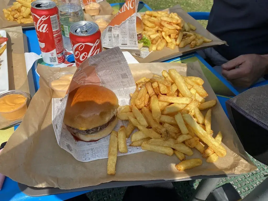 Cris Mail_la friterie du champ de tir_Cuincy_review