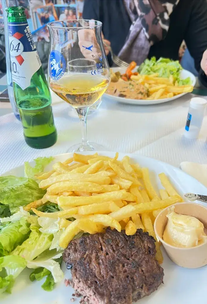 jean-cl. L._L'Entracte Douai_Douai_review