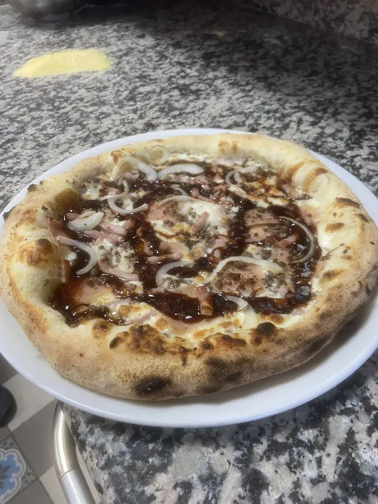 Casa Di pizza restaurant in Eppeville