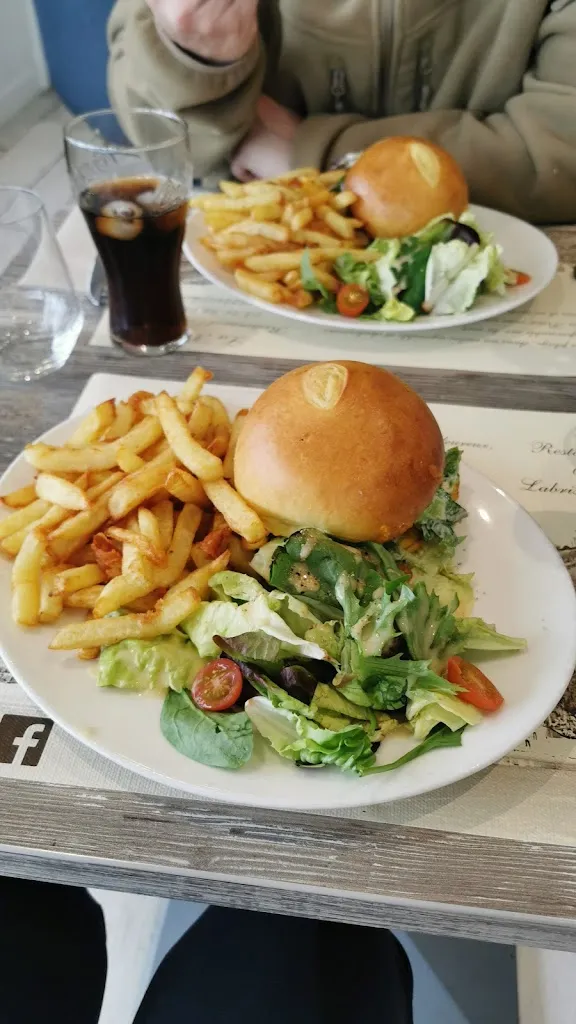 Danijela Djukić_La Brise_Équihen-Plage_review