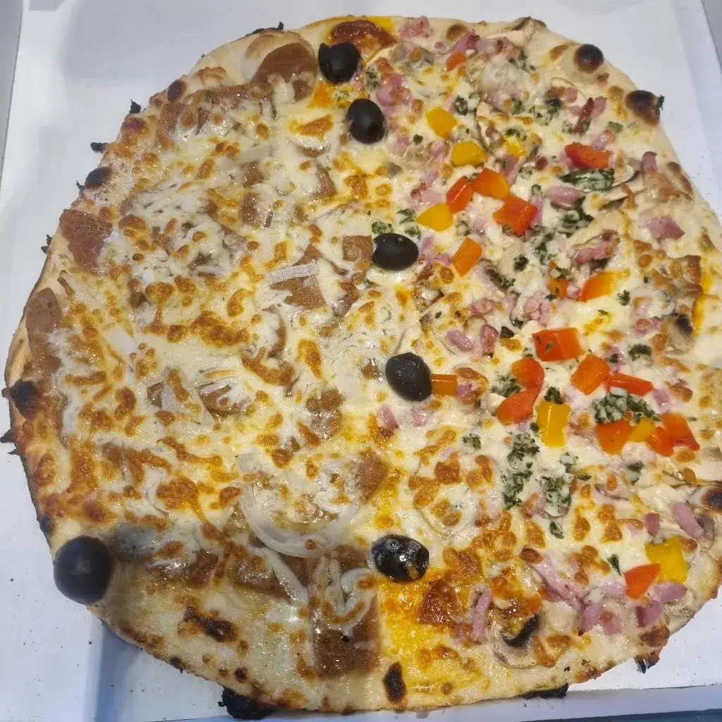 LE KIOSQUE A PIZZAS_Éperlecques_slider_image_2