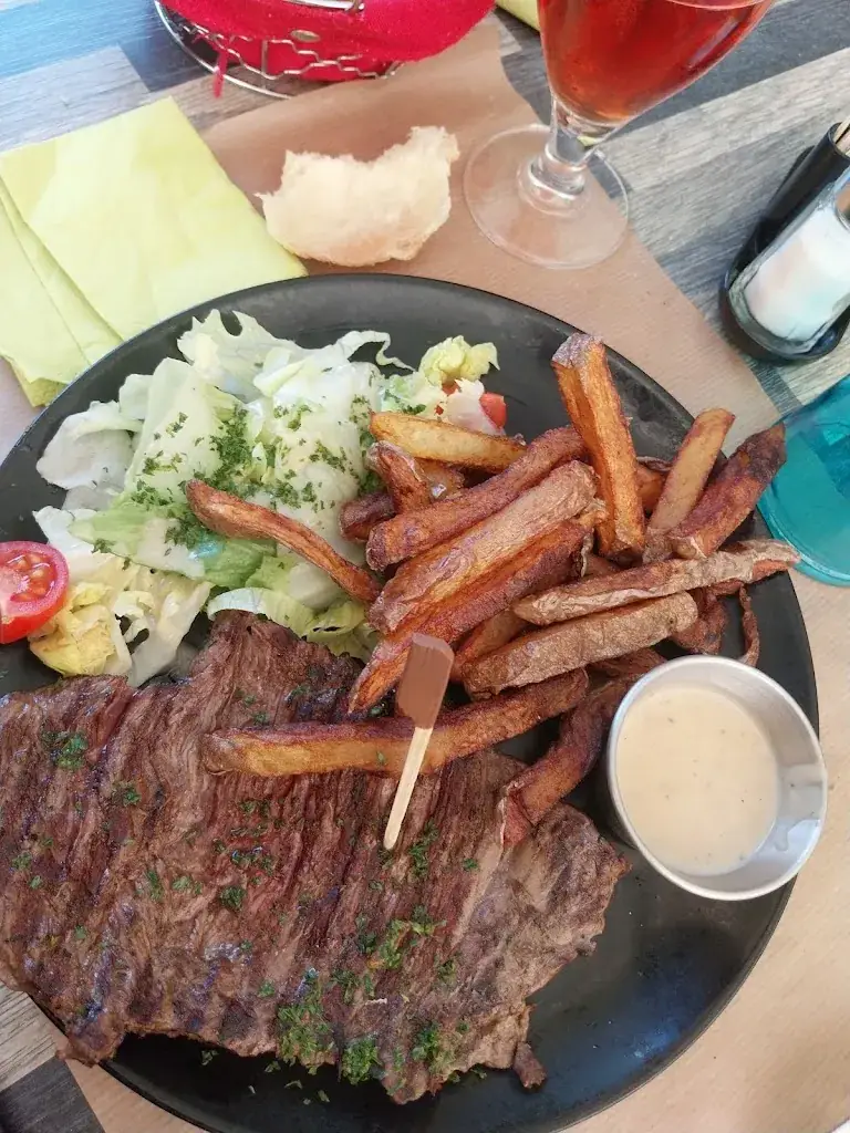 Chez Fouillette_Estrées-Saint-Denis_slider_image_2