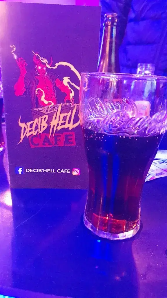 DECIB'HELL' CAFE_Esquelbecq_slider_image_2