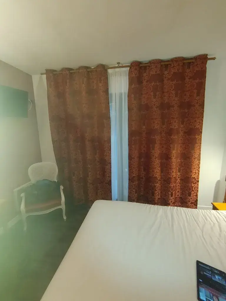 Michael Lynch_Le Pot D'Etain_Holnon_review