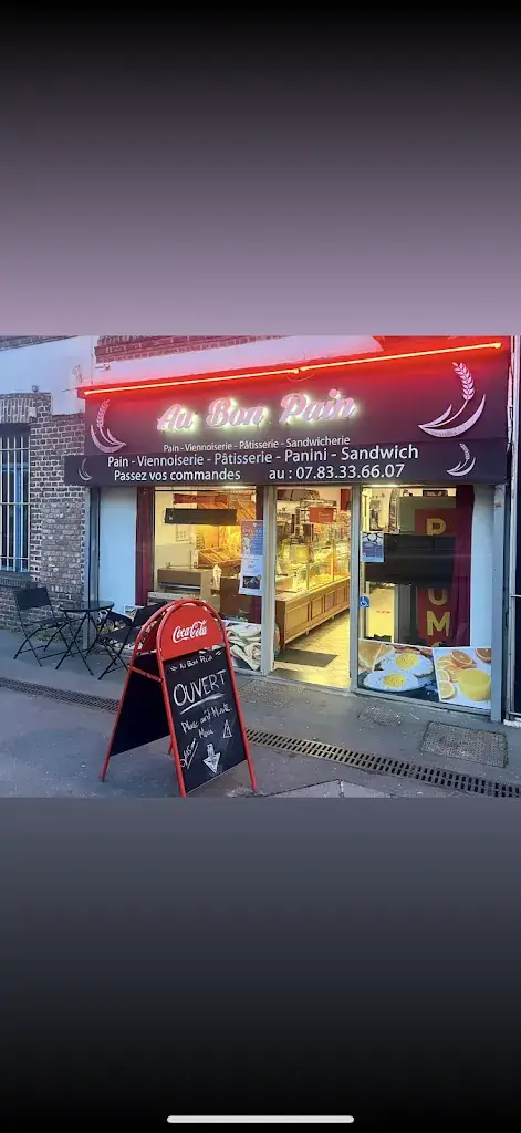 Au Bon Pain restaurant in Escautpont