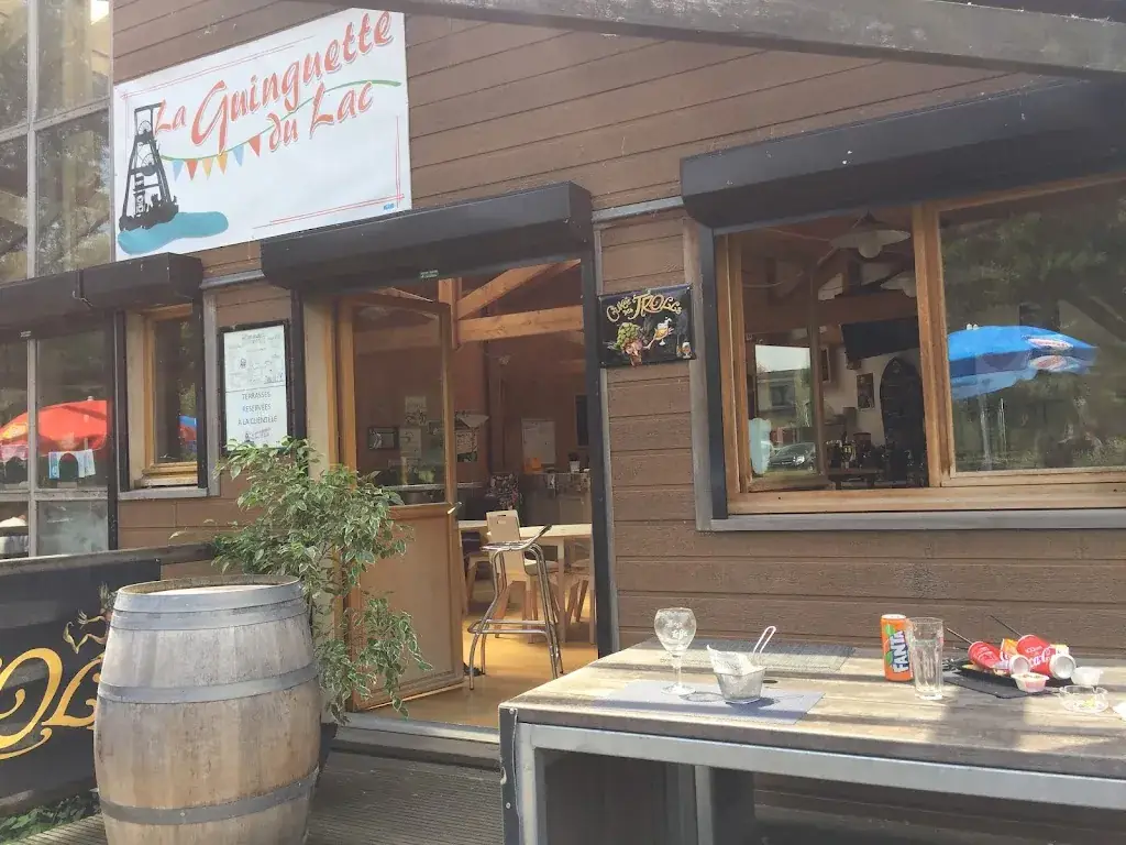 Udo Trapp_La Guinguette du lac_Condé-sur-l'Escaut_review