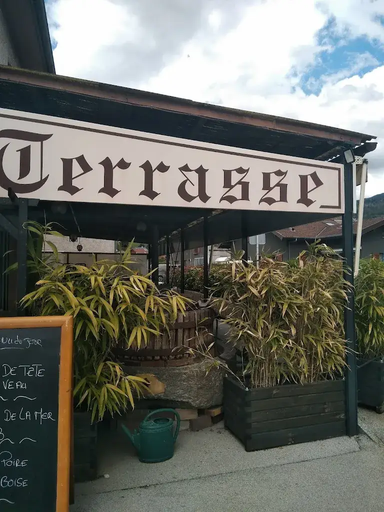 Au Vieux Pressoir restaurant in Cranves-Sales