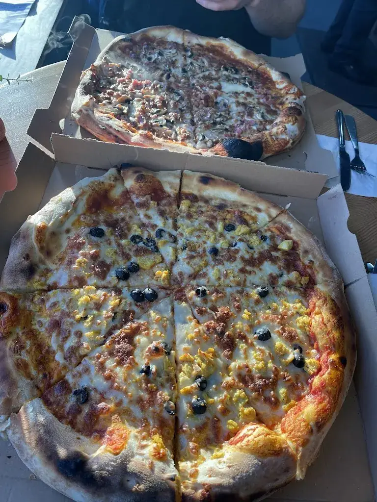 Pizza Del Pi_Évin-Malmaison_slider_image_3