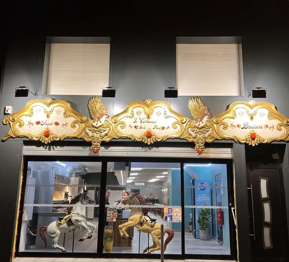 Le carrousel de la place_Fenain_slider_image_1