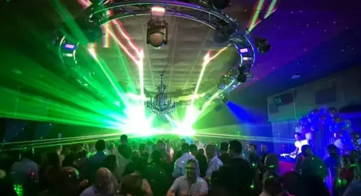 Mitche_The Palace of Dance_Flavy-le-Martel_recensione