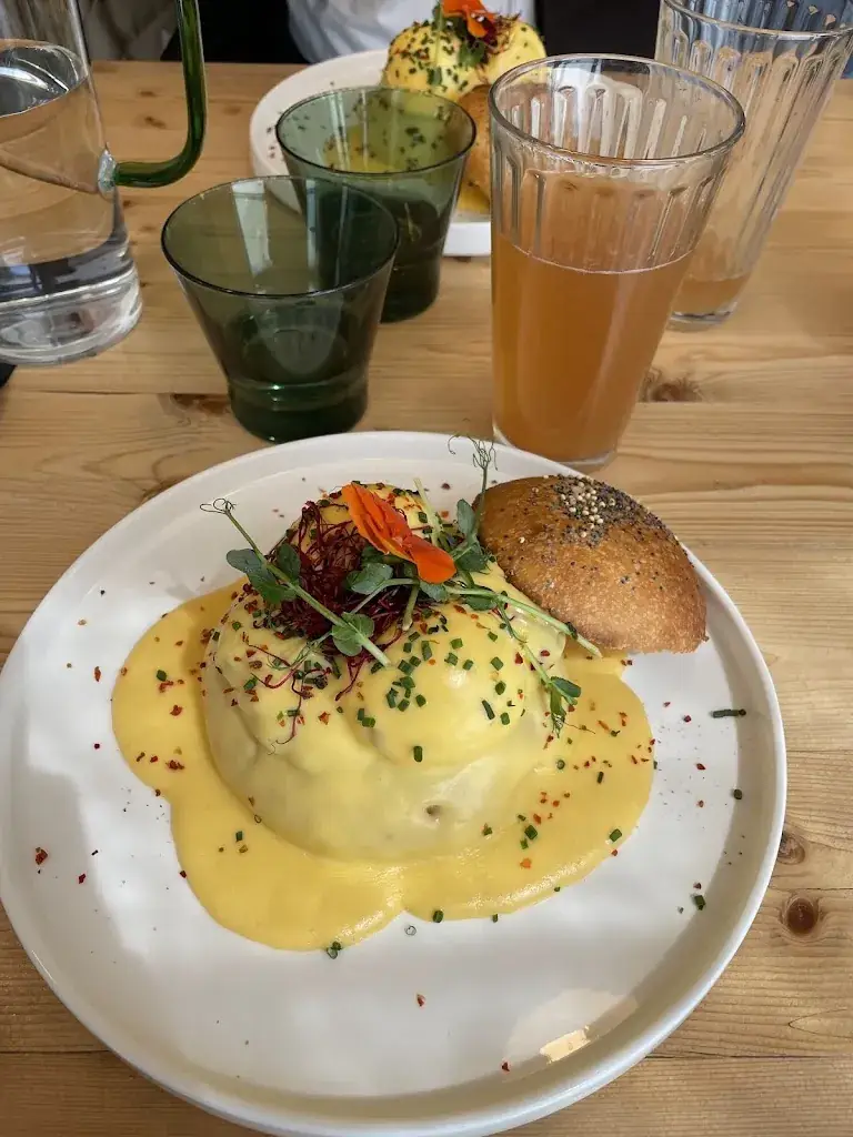 Menu_brunchénous._Cranves-Sales_image_5