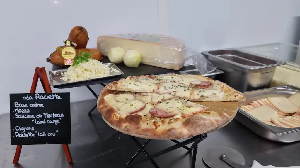 Menu_GOURMET PIZZA_Fleurines_image_5