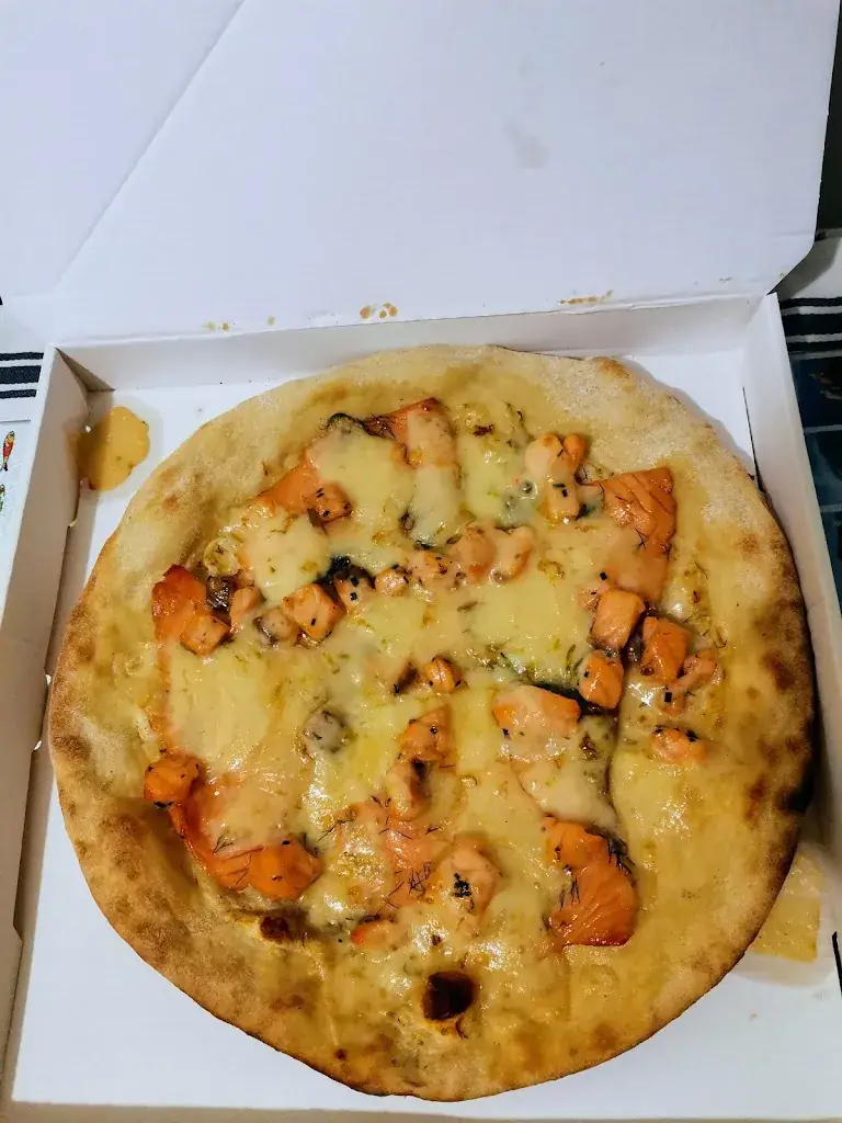 Guillaume_GOURMET PIZZA_Fleurines_review