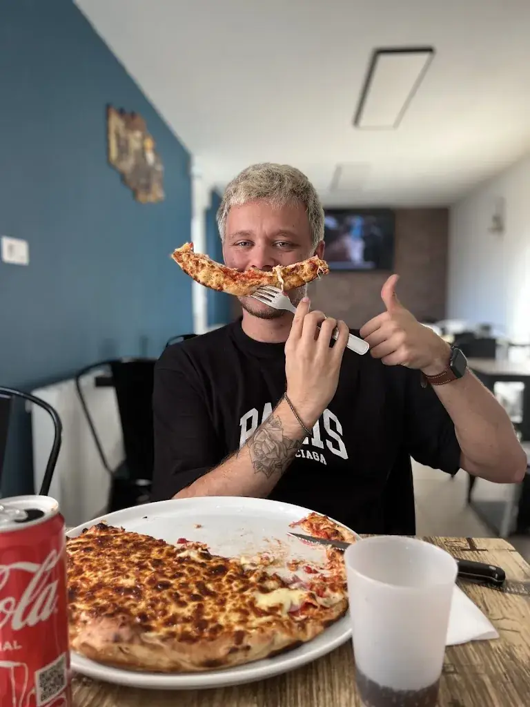 Angèle Pizza_Feuquières-en-Vimeu_slider_image_3