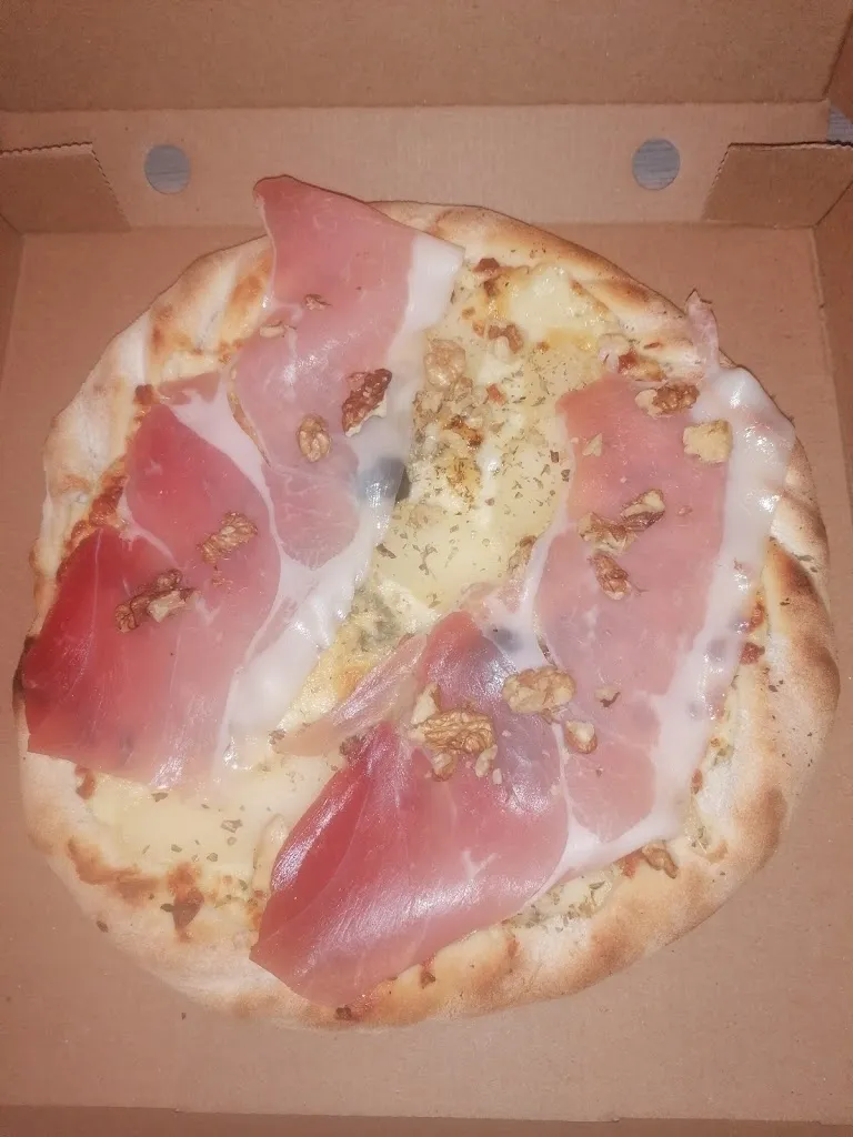 Pizza Mobil' restaurant in Feuquières-en-Vimeu