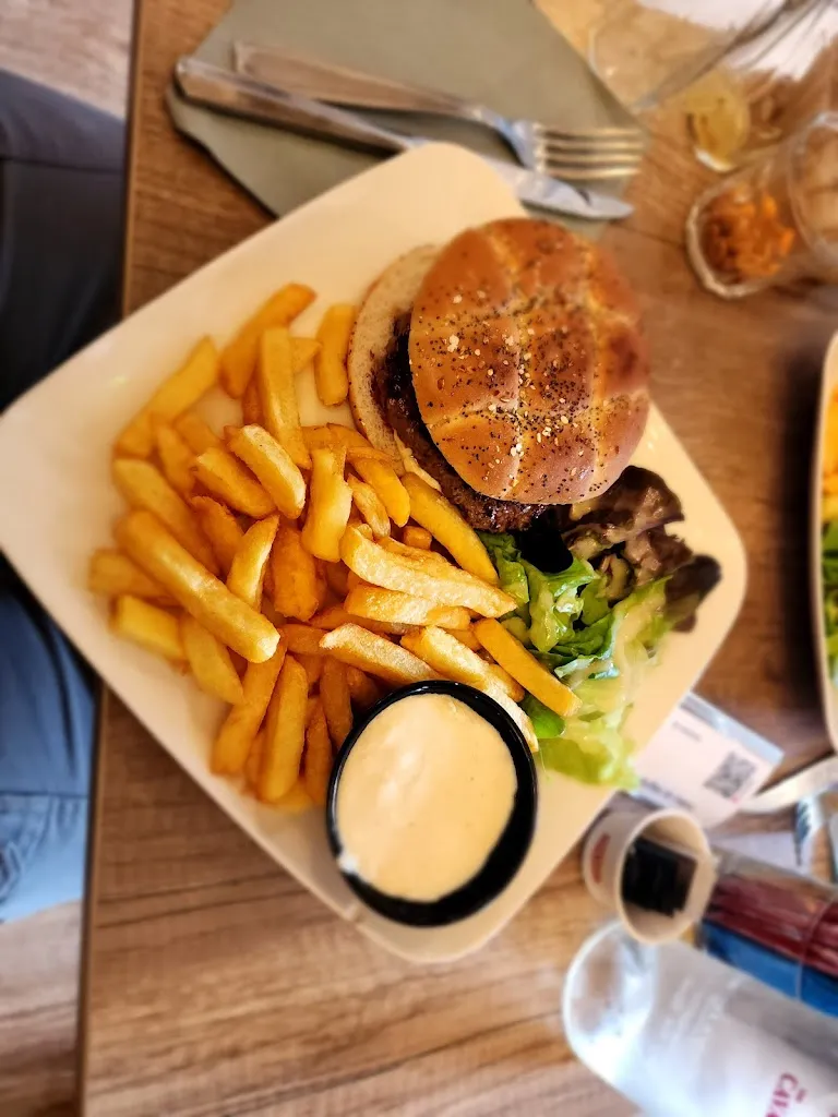 chris schenian_Le Norzone_Fretin_review