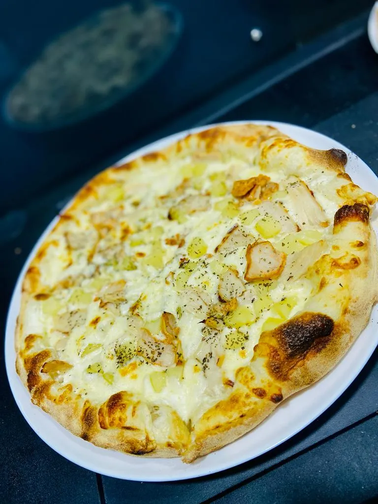 M&H PIZZA_Gamaches_slider_image_2