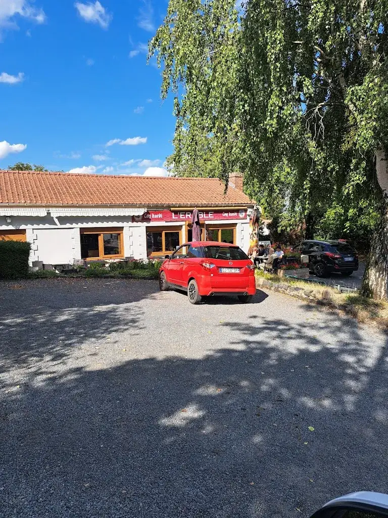 Mr. Miracle 1971_Cafe De L Erable_Givenchy-en-Gohelle_review