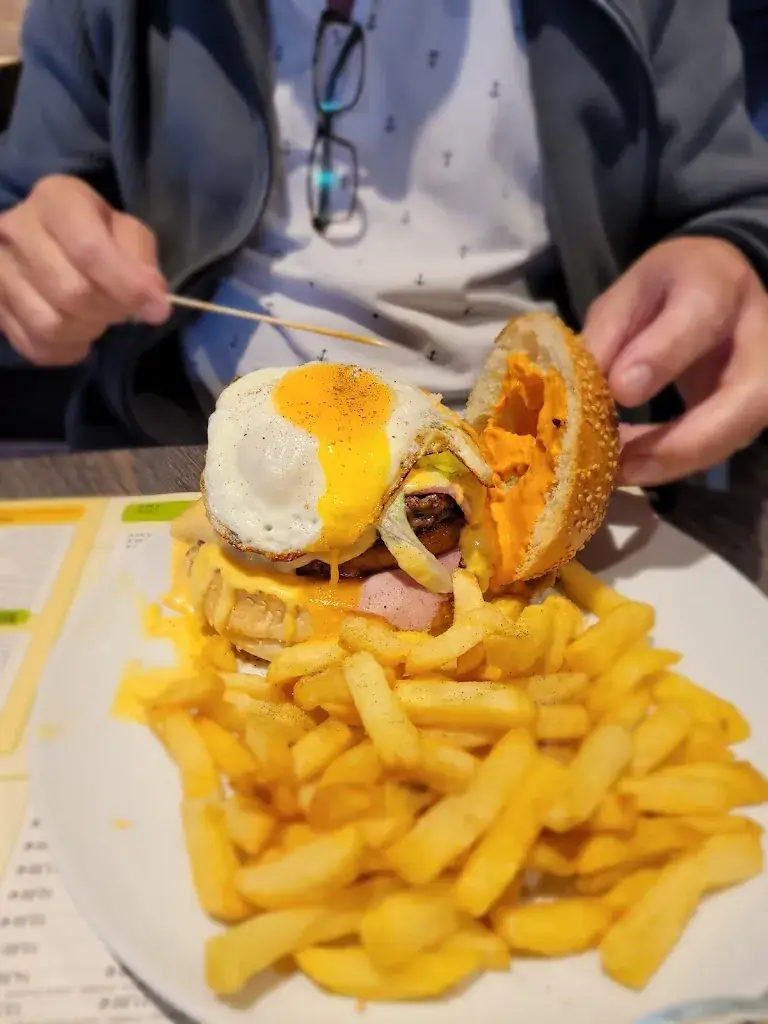 P Tweedie_French Fries Diner FFD_Liévin_review