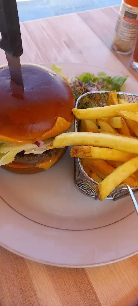 Valérie BORAND_La Nouvelle Vague_Fort-Mahon-Plage_review