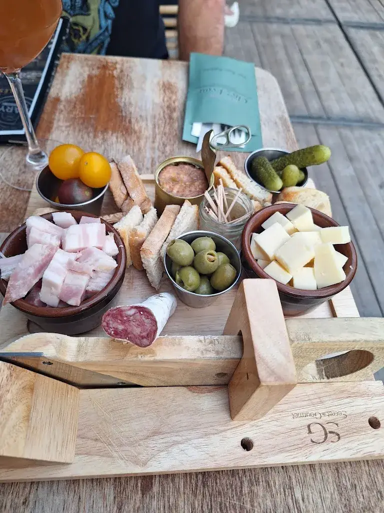 Estaminet Chez Léon_Estaires_slider_image_2