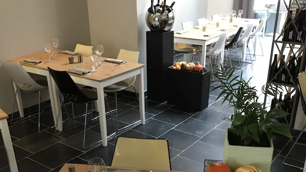 La Terrasse restaurant in Estaires