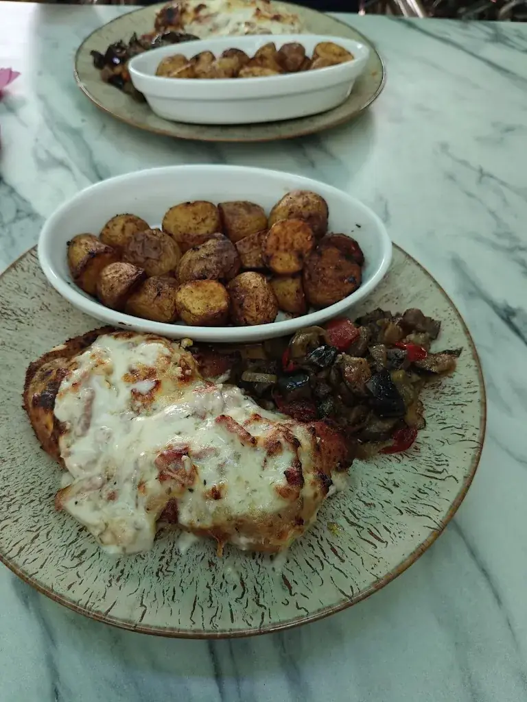 Grégory Deruwez_Le Saint-Vincent_Faches-Thumesnil_review