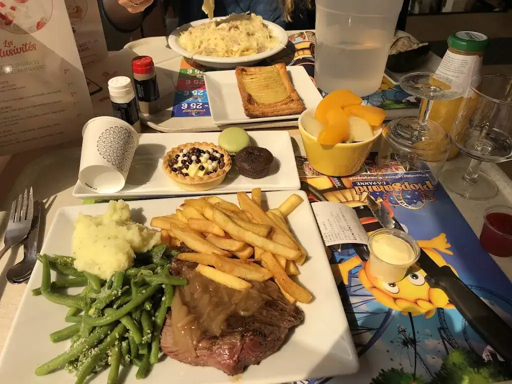 Martijn van Etten_FLUNCH FACHES THUMESNIL_Faches-Thumesnil_review