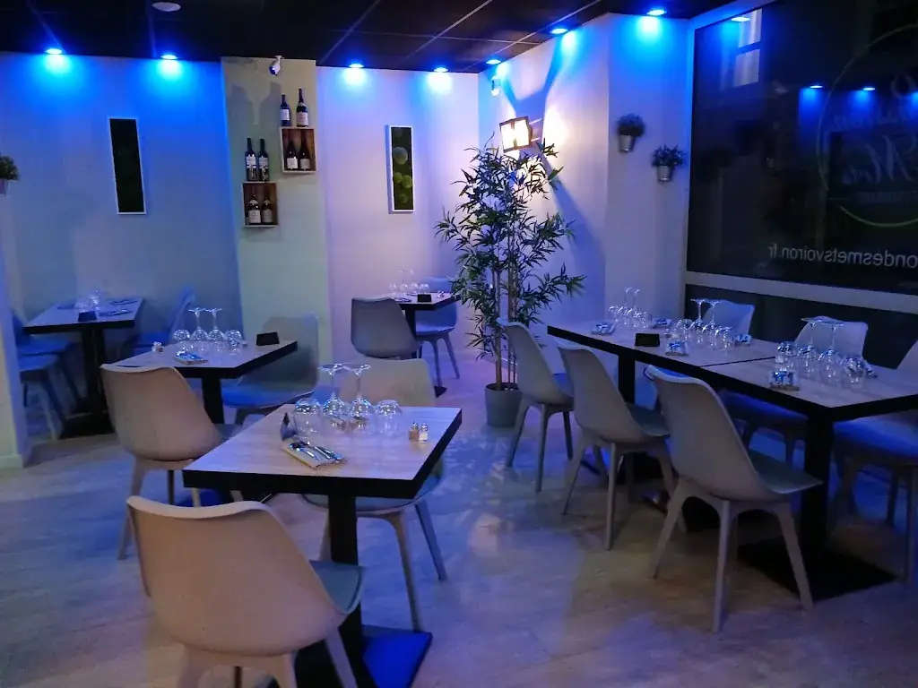 La Passion Des Mets Voiron restaurant in Voiron