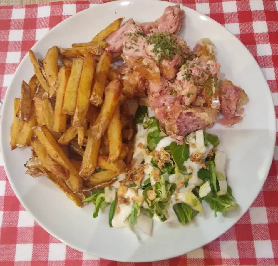 sandra michel_A l'bonne gamelle_Villers-Guislain_review