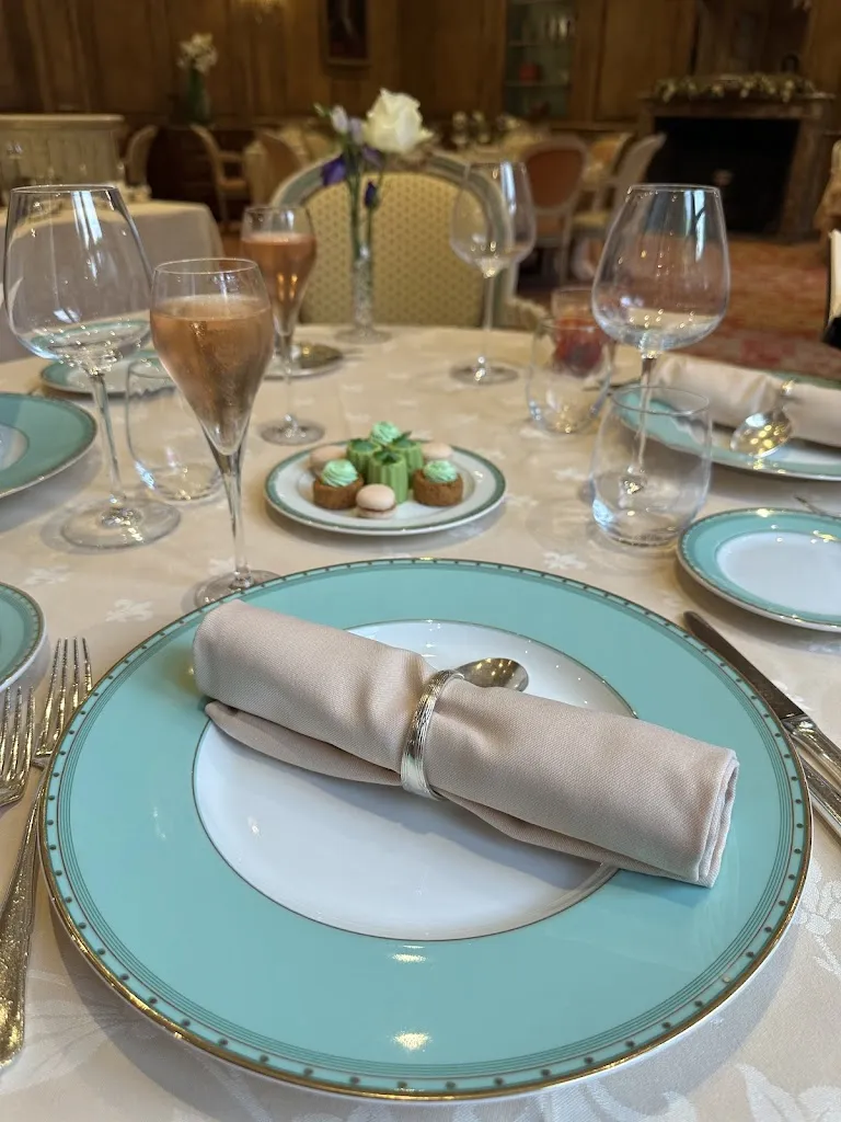 Viktoriya Matthews_Le Robert II | Restaurant Gastronomique_Gosnay_review