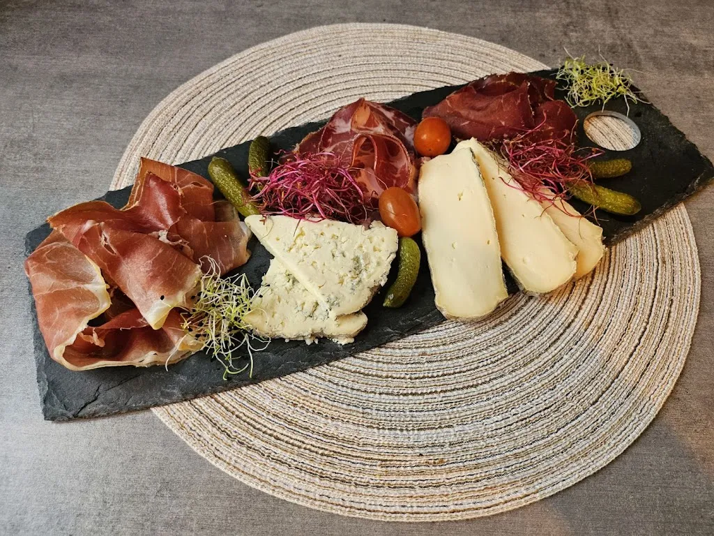 Le Chignore_Courpière_slider_image_2