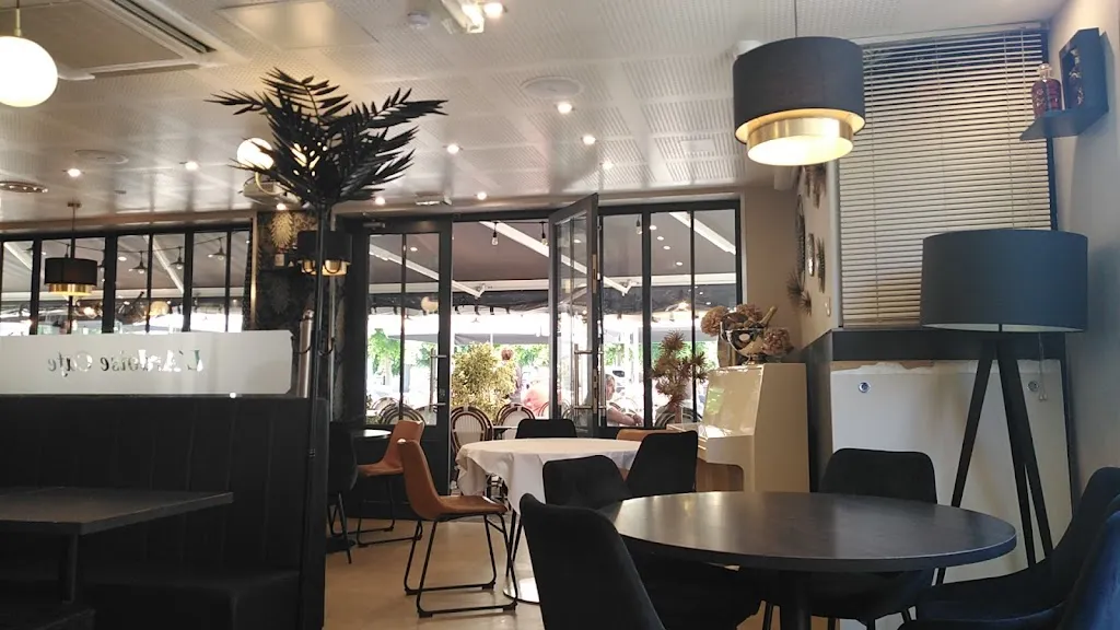 Brasserie L'Ardoise restaurant in Gouvieux