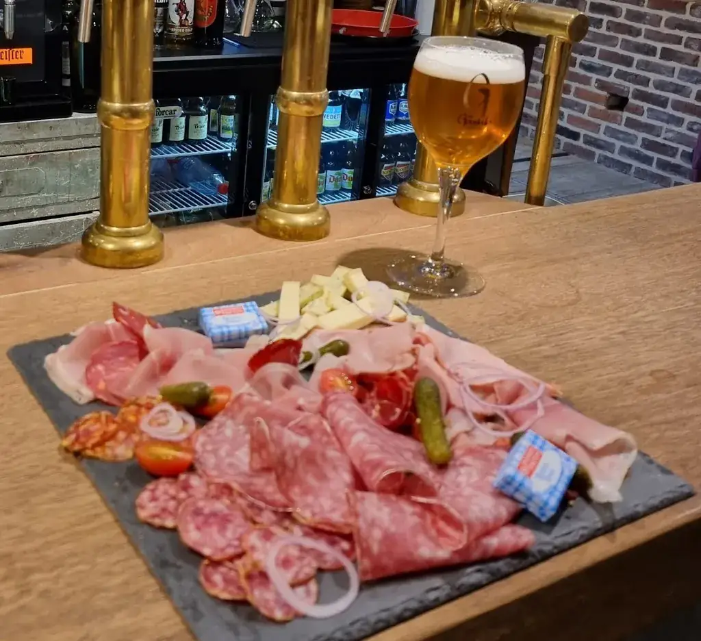 Clémence Jouret_Le Saint Gilliet_Fruges_review