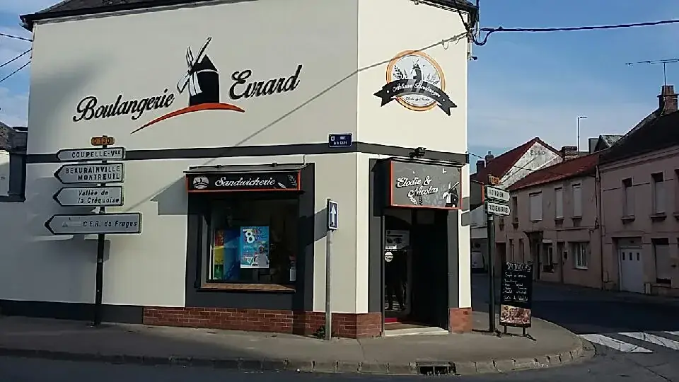 Boulangerie EVRARD Chez Elodie et Nicolas restaurant in Fruges