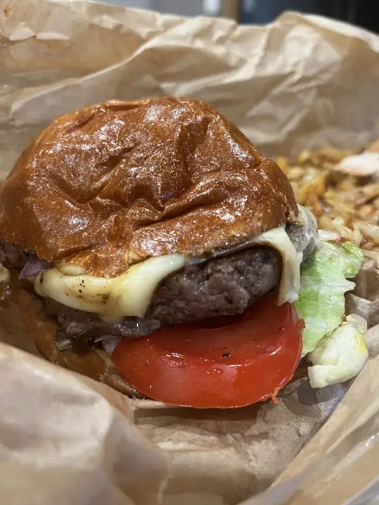 Léa Mahuas_Valmori's friterie_Fruges_Bewertung