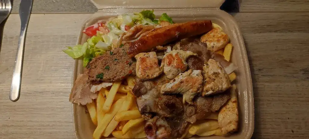 eric maciejko_Bar Restaurant Harbonnières Grill Kebab plus chambre d'hôte_Harbonnières_review