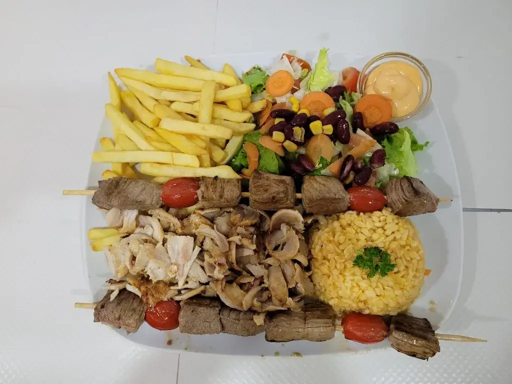 Bar Restaurant Harbonnières Grill Kebab plus chambre d'hôte_Harbonnières_slider_image_2