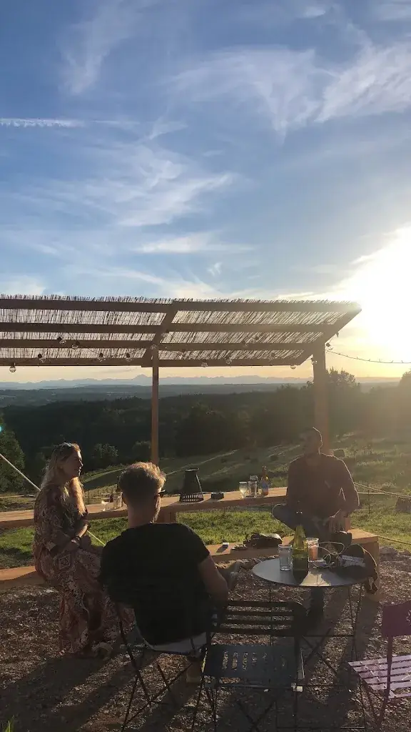 Chloe Francoixt_L'insolite_Vollore-Ville_recensione