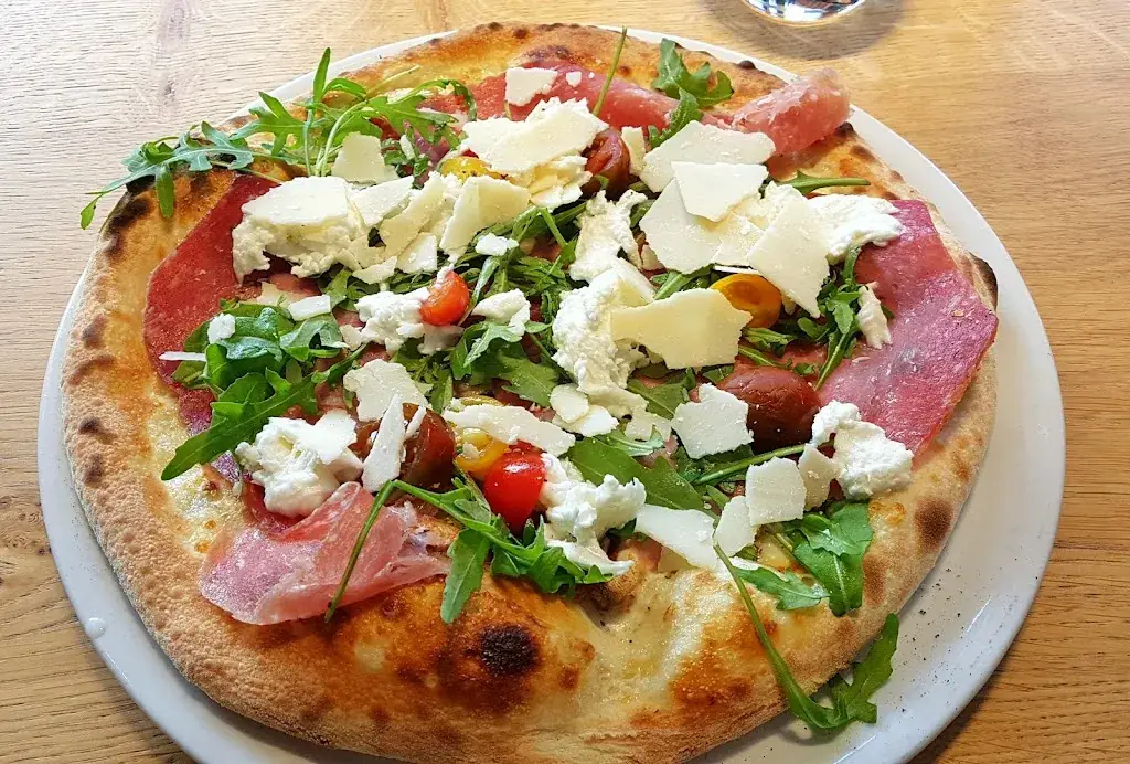 La Gazza Ladra restaurant in Hallennes-lez-Haubourdin