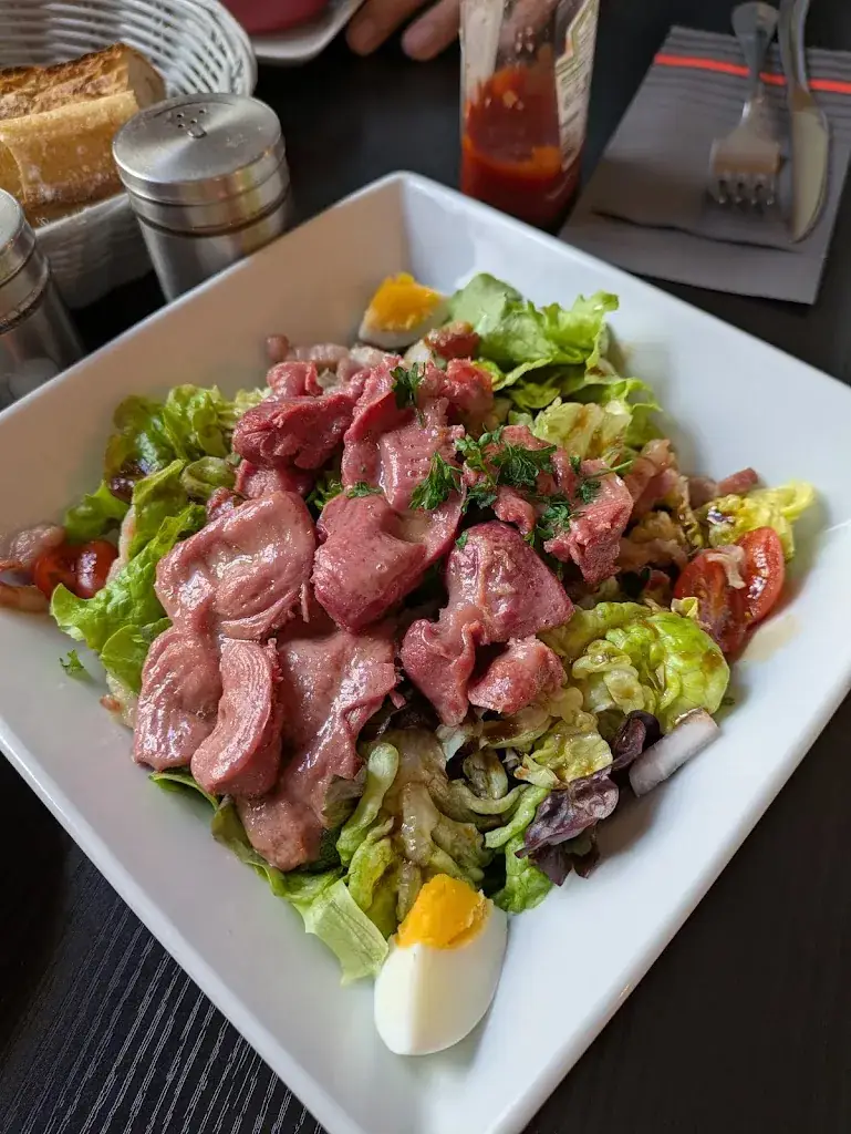 Aline Couillard_Brasserie Au Bon Coin_Grandvilliers_review