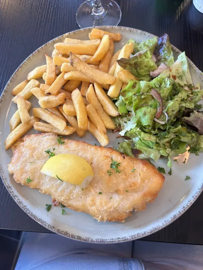 Aissatou Mane_Brasserie Au Bon Coin_Grandvilliers_review