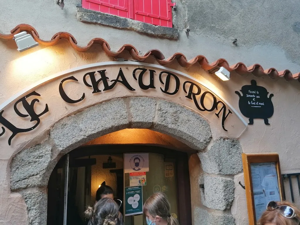 Le Chaudron restaurant in Thiers