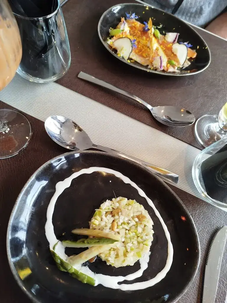 Marie B_Café de Picardie_Poix-de-Picardie_review