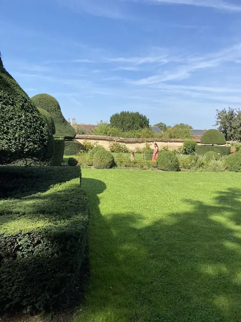 Jonathan Atkins_Le jardin des ifs_Gerberoy_review