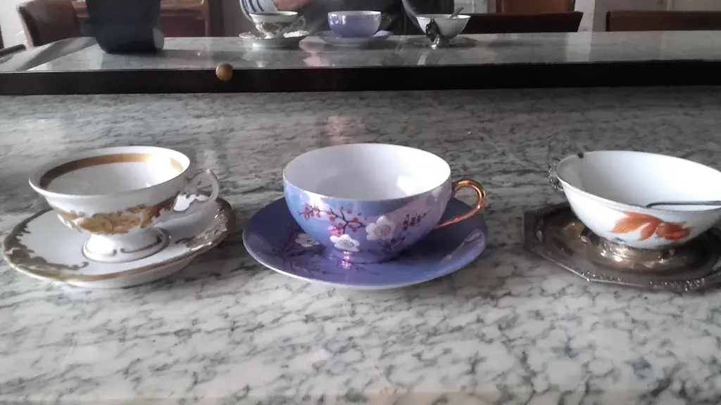 Hatton Julien_Harnes_slider_image_2