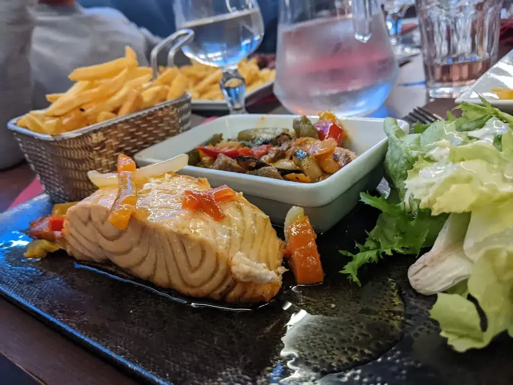 Ella A._Restaurant Martinez Grenay_Grenay_recensione