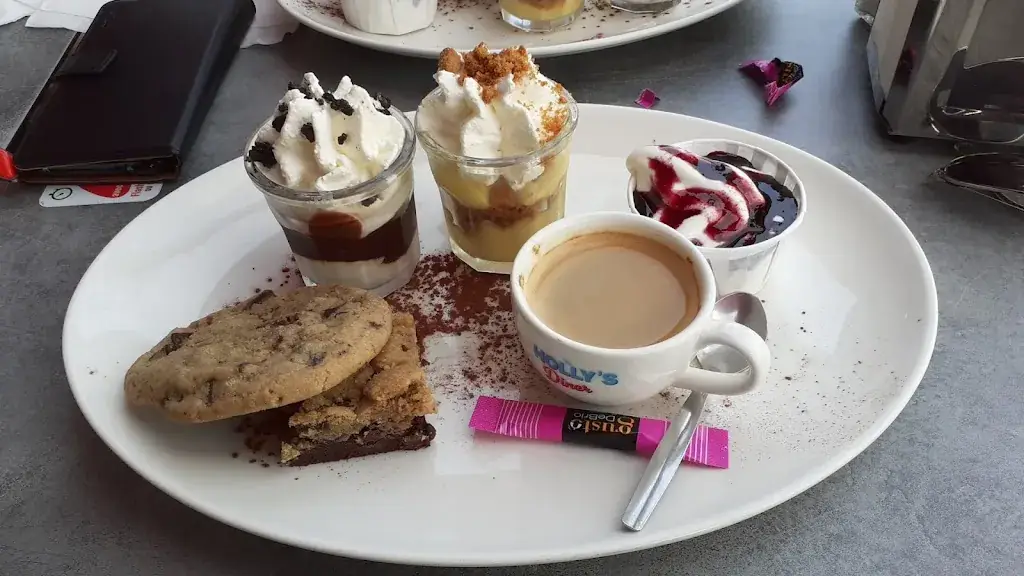 Menu_Holly's Diner_Louvroil_image_8