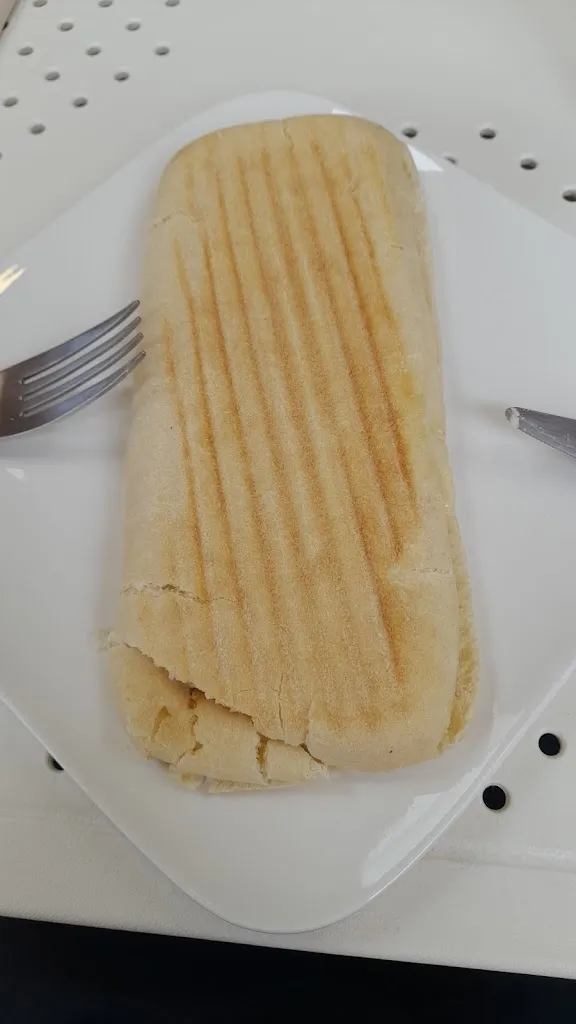 Nico_Le Club House_Herlies_review